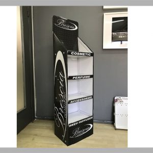 Raflı Karton Stand — Model 04