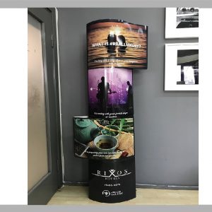 Karton Totem — Model 03