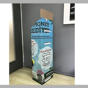 Raflı Karton Stand — Model 02