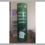 Karton Totem