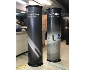 Karton Totem