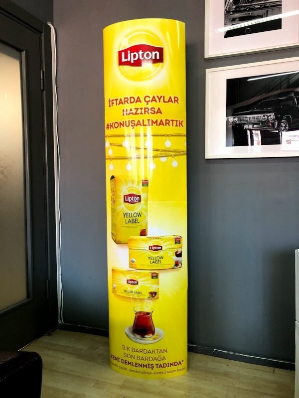 karton-totem-3242